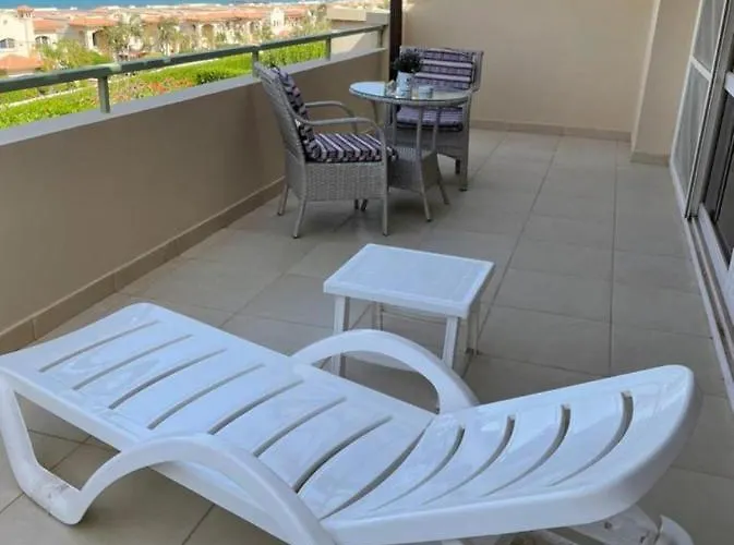 Apartment Waterfront At Luxurious Compound “ Family Only “ *